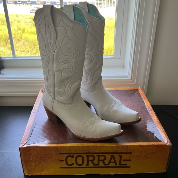 Corral Shoes - Corral White Leather Western Heeled Cowboy Boots